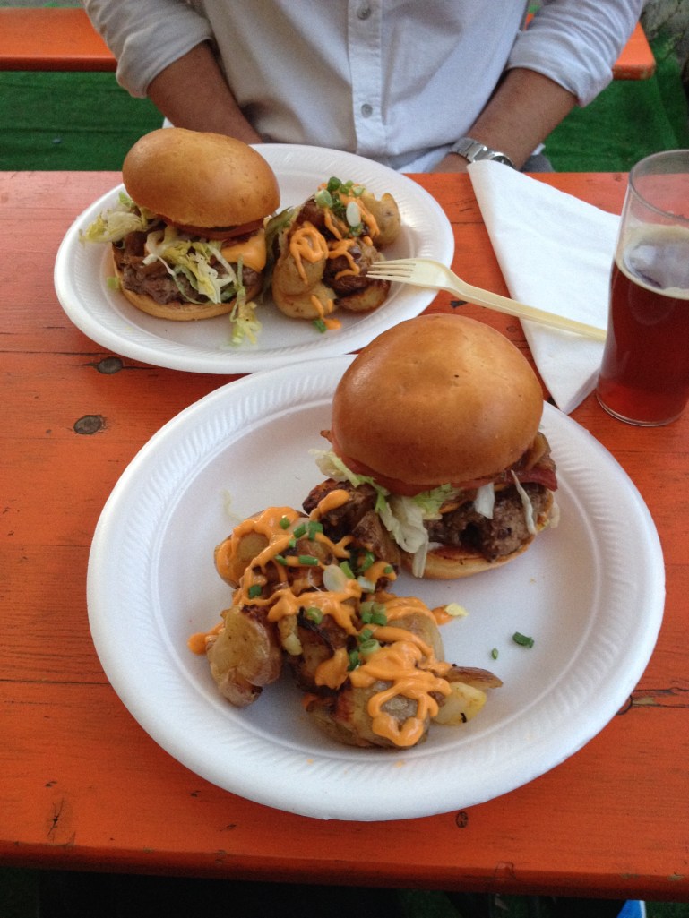 Climpson's Arch BurgerMonday