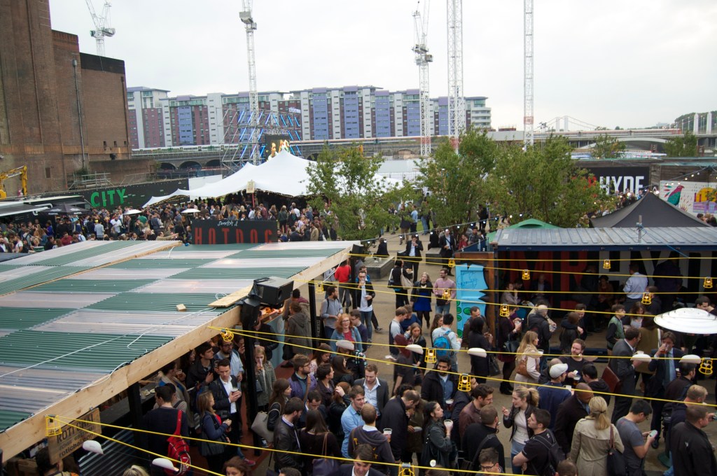 #NationalBurgerDay Review Emma Rose Tully