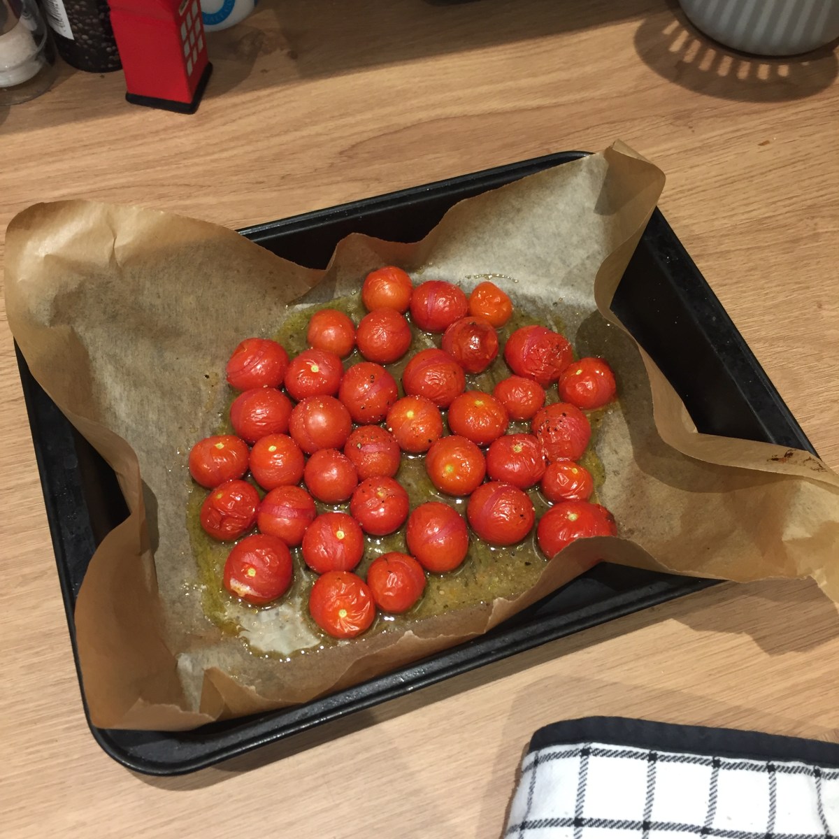 roasted cherry tomato olive oil seasoning